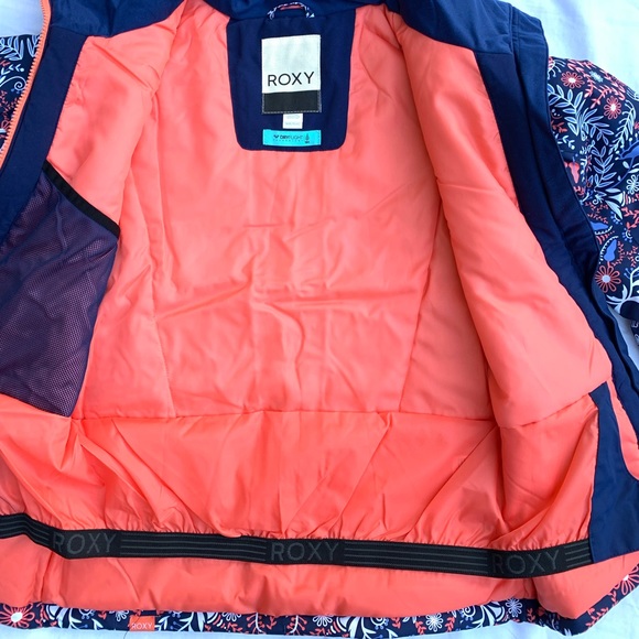 ❄️NWT Roxy Girl’s Winter Jacket ❄️ - Picture 2 of 6